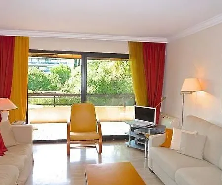 Apartment De Galles *